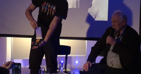 Medaile Za z�sluhy I. stupn� ud�len� Jaroslavu Foglarovi in 