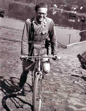 Jumbo na p��vozu v Sedlci 1943