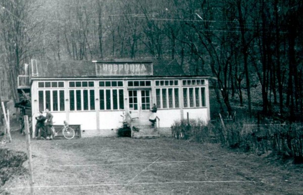 Velikono�n� robinson�da 1943