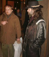 Sharp: To ja ne! To Milan Teslevi�!  - nakreslil St�nadla. (foto: P. Molka)